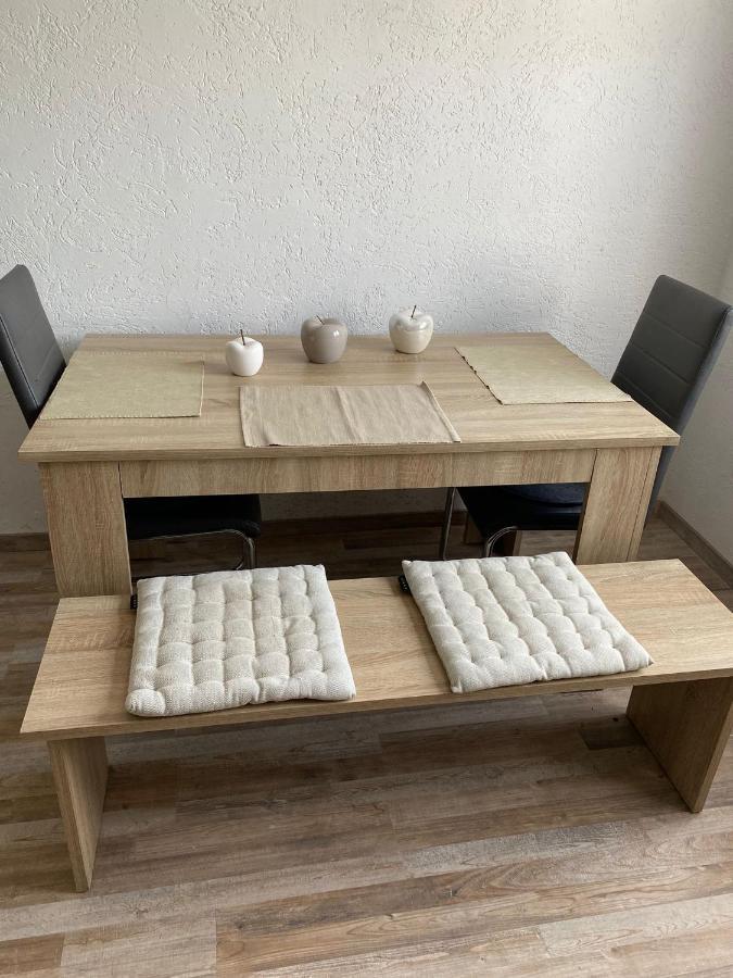 Ferienwohnung Zur Roni Тройхтлинген Экстерьер фото