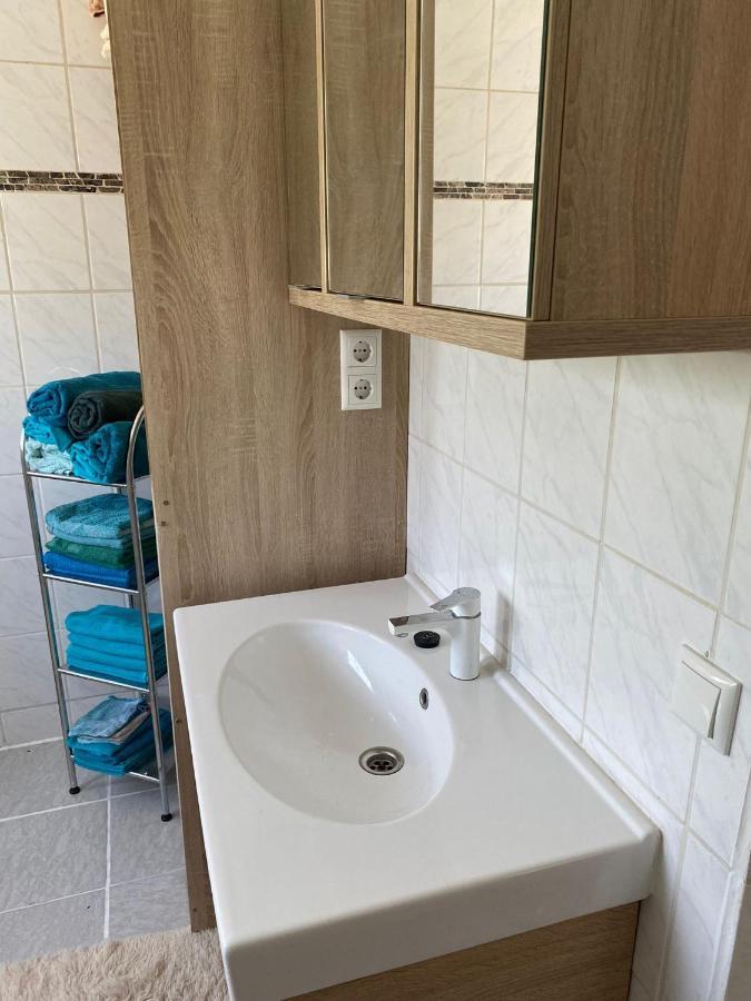 Ferienwohnung Zur Roni Тройхтлинген Экстерьер фото